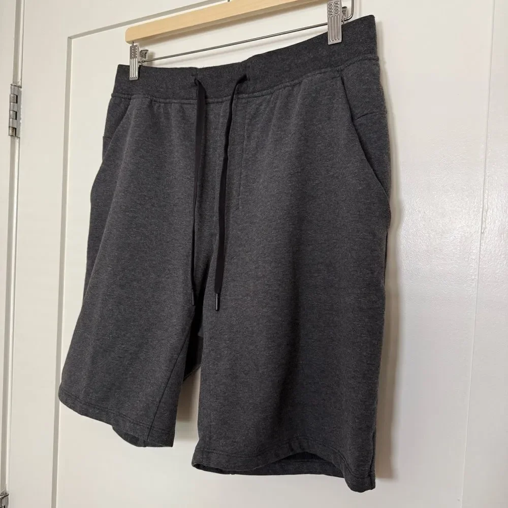 Lululemon Shorts 9.5'' Men Sz L Dark Gray Pull On Drawstring Pockets Gym Running